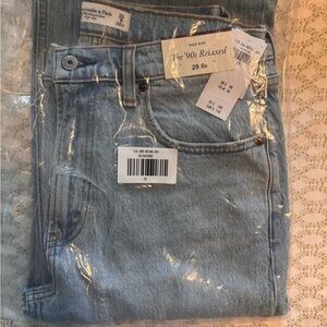 Abercrombie & Fitch 90s Relaxed Light Blue Denim
